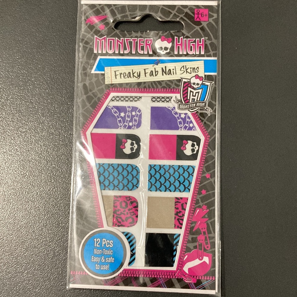 Monster High - Picture 4 of 10